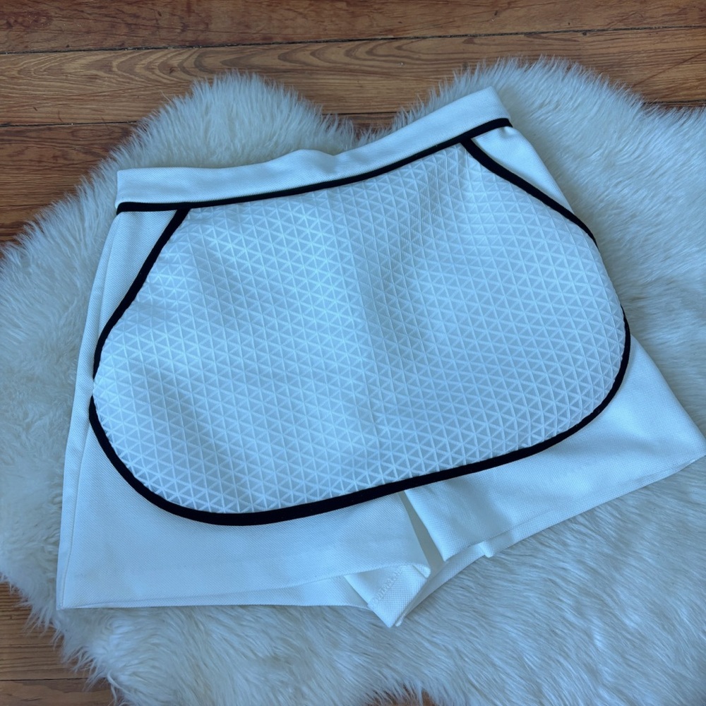 BCBGeneration White Skort with Black Piping